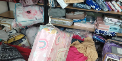 Sábas para camas simples de 3 piezas 85 gs. Sábana con elástico  98*188*30 de alto.Sábana lisa 165*240cm. Funda 50*75cm. Varios motivos cm. Sábana lisa