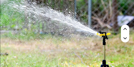 Aspersor con tripode telescopico de jardin o agrícola de impulso de impacto, de aspersio de 360 grados, rociadores giratorios