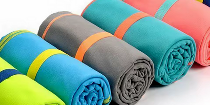 Toalla deportiva grande en microfibra muy absorvente 80 x 150 cm