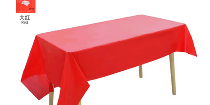 Manteles de tela sintetica PEVA resistentes de lavado a mano. Medidas 137*183 cm en varios colores, celeste amarillo rojo o verde