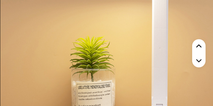 Lámpara de mesa de LED moderna con temperatura de tres colores de atenuación continua plegable giratoria USB