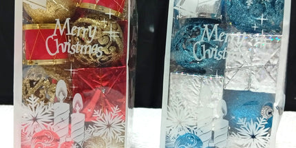 Caja con 16 adornos variados navideños