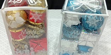 Caja con 16 adornos variados navideños