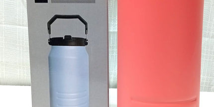 Termo con pico vertedor de 1.9 litros con mate y bombilla. Para frio y calor