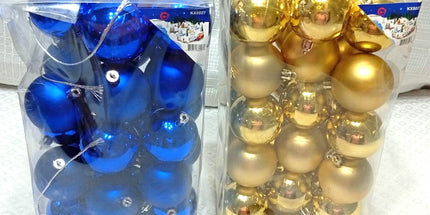 Caja con 30 adornos navideños