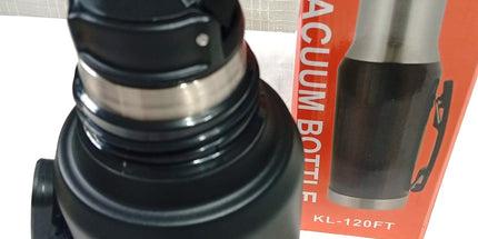 Termo con TAPA MATE de acero con pico vertedor