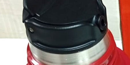 Termo con TAPA MATE de acero con pico vertedor
