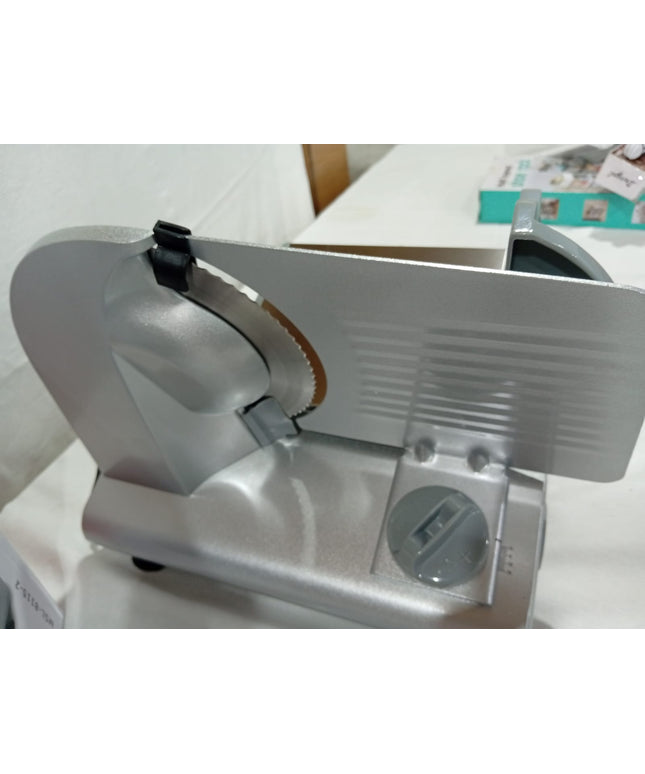 Maquina de cortar fiambre 400w MEDIANA  y muy práctica