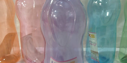 Botella de plástico de 1L con pico dosificador