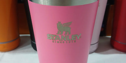 Vasos térmicos con parlante y destapador