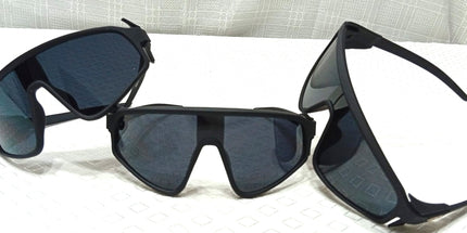 Anteojos deportivos anchos multicolores y negros