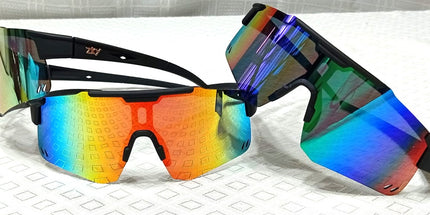 Anteojos deportivos anchos multicolores y negros