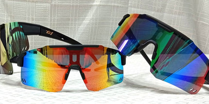 Anteojos deportivos anchos multicolores y negros