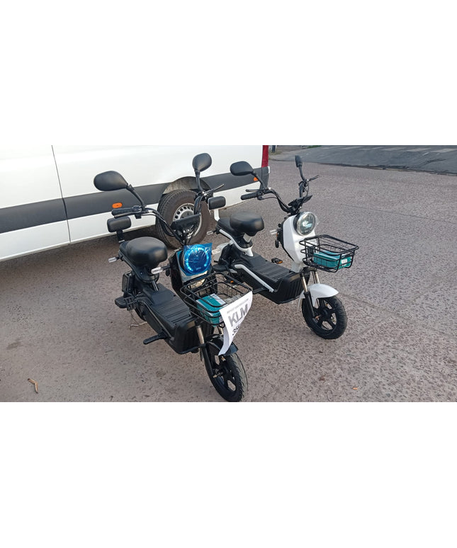 Moto eléctrica Modelo KLM 35 Km/h 200kg 25Km de autonomía, batería de ácido, pantalla LCD