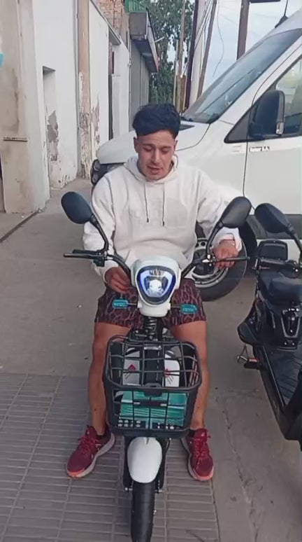 Moto eléctrica Modelo GPJY, 35Km/h 200kg 25Km autonomia, baterías de ácido